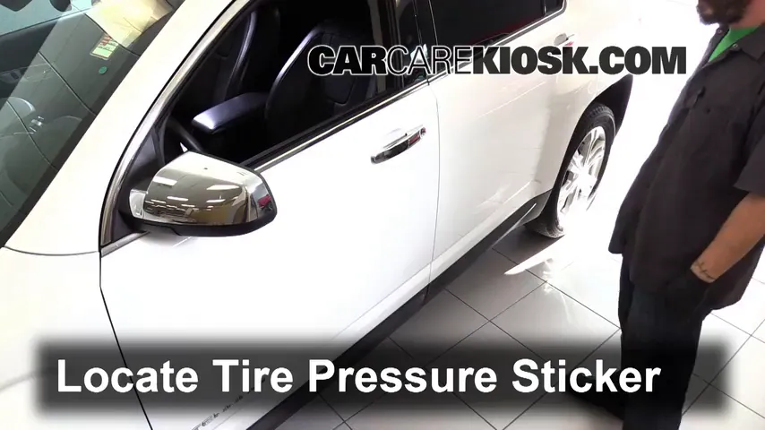 2016 GMC Terrain SLT 3.6L V6 FlexFuel Tires & Wheels Check Tire Pressure